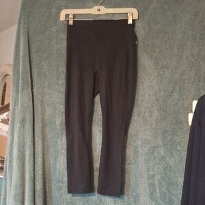 Fabletics Black Trinity High-Waisted Pocket Capri